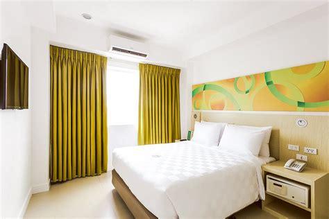 flix hotel fairview|Top Hotels Closest to SM City Fairview .